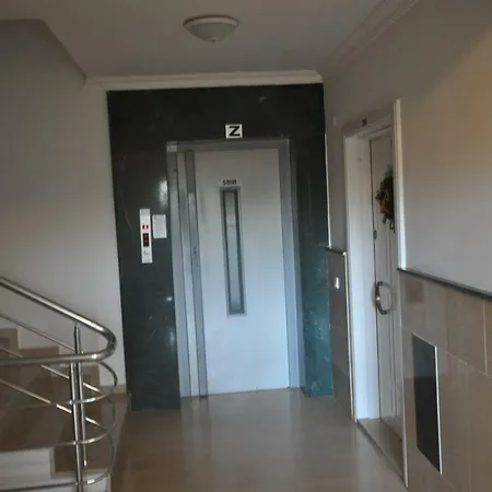 Europ Penthouse Apartment